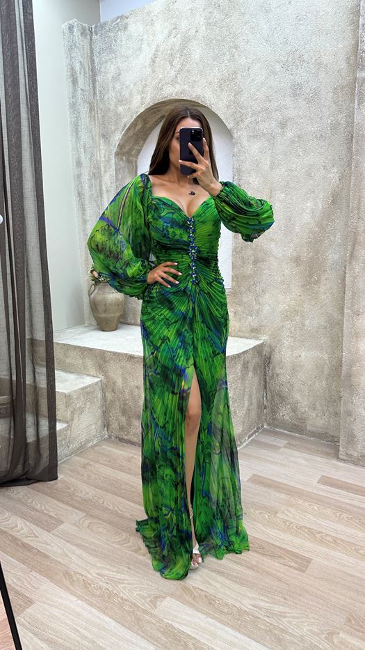 Rosalía | Vestido Elegante Con Escote En V