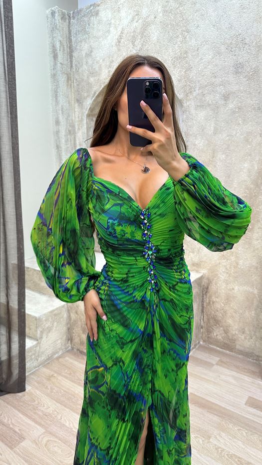 Rosalía | Vestido Elegante Con Escote En V
