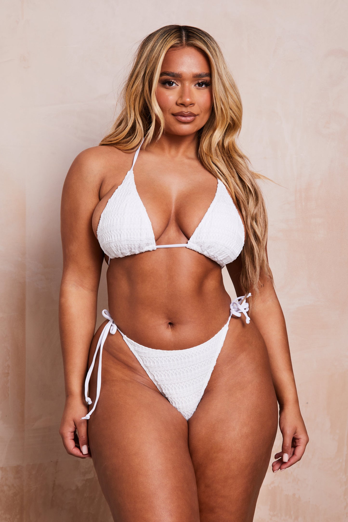 Celia - Bikini Con Diseño Texturizado Y Corte De Cintura Alta