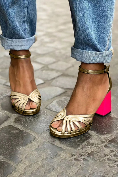 LARA™ | Sandalias Clásicas Con Tacones De Color