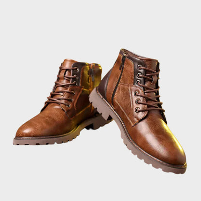 RICARDO™ | BOTAS CON CORDONES EN CUERO RESISTENTE