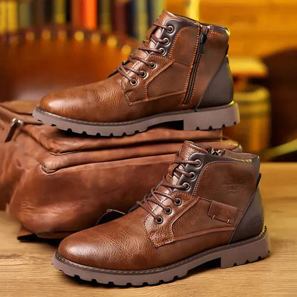 RICARDO™ | BOTAS CON CORDONES EN CUERO RESISTENTE