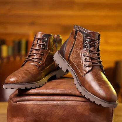RICARDO™ | BOTAS CON CORDONES EN CUERO RESISTENTE